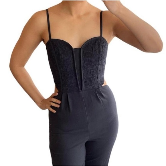 Divided by H&M size 4 cut-out jumpsuit - Picture 2 of 16